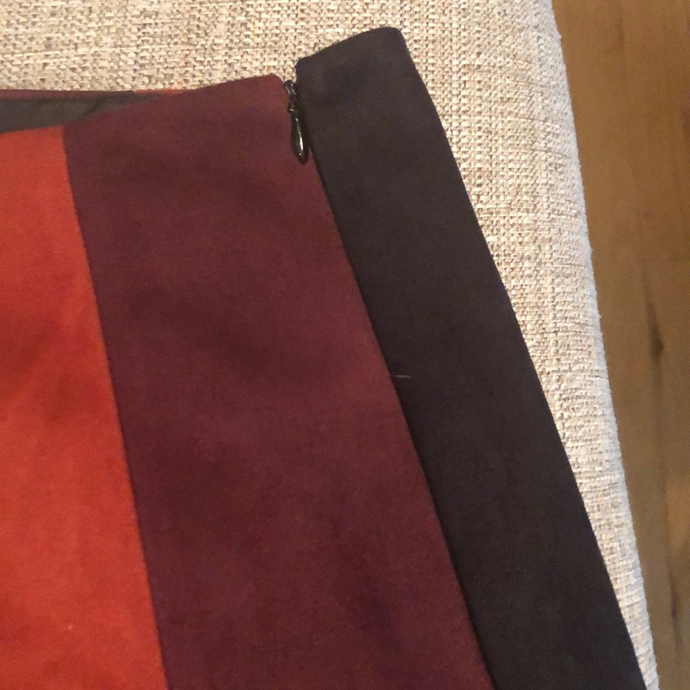 Skirt - Picture 3 of 4